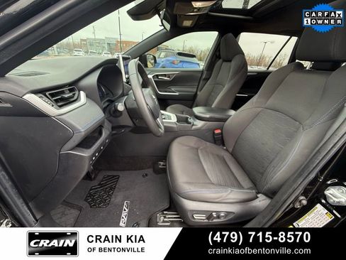 Used 2024 Toyota RAV4 SE w/ Convenience Package image 22