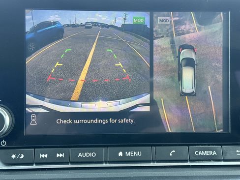 Used 2021 Nissan Rogue SV FWD image 13