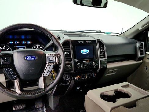 Used 2017 Ford F150 XLT w/ Equipment Group 302A Luxury image 12