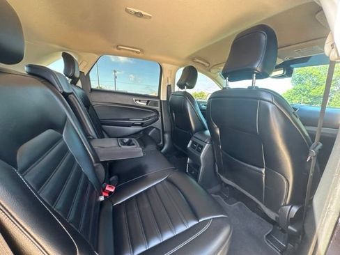 Used 2021 Ford Edge SEL FWD image 18