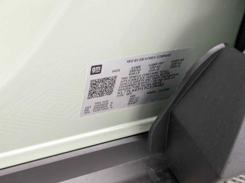 New 2026 Chevrolet Trax ACTIV w/ Sunroof Package FWD image 35