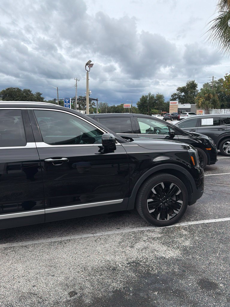 Used 2023 Kia Telluride SX FWD image 8
