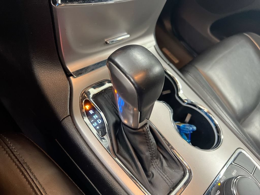 Used 2019 Jeep Grand Cherokee Limited AWD/4WD image 18