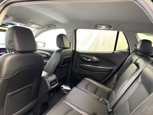 Used 2024 GMC Terrain SLT AWD/4WD image 13