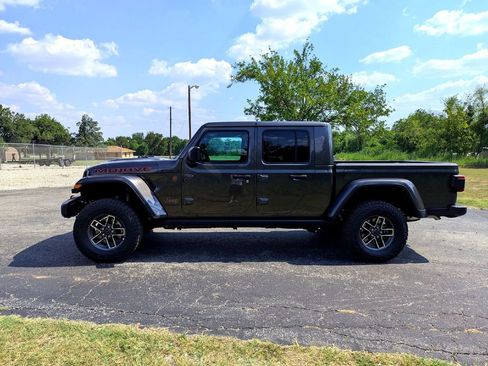New 2025 Jeep Gladiator Mojave w/ Safety Group image 34