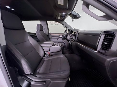 Used 2025 Chevrolet Silverado 1500 LT image 38