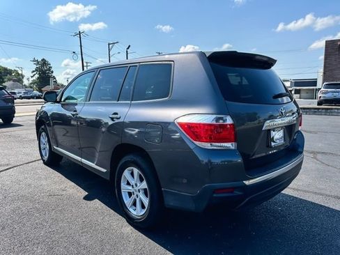 Used 2012 Toyota Highlander FWD image 6
