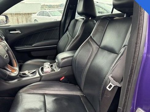 Used 2019 Dodge Charger SXT w/ Plus Group image 10