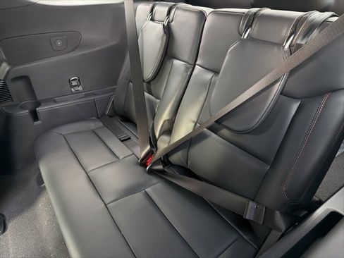 New 2026 Ford Explorer ST-Line image 8