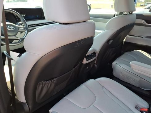 Used 2025 Hyundai Palisade SEL FWD image 9