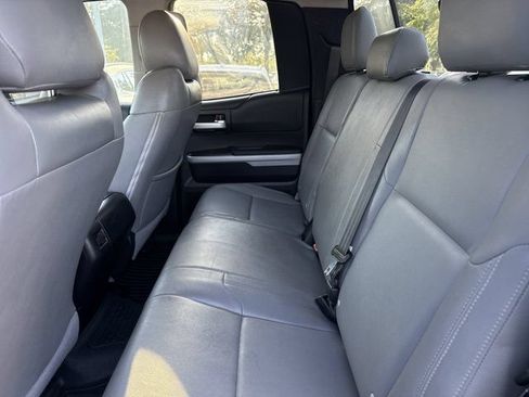 Used 2015 Toyota Tundra SR5 w/ SR5 Upgrade Package AWD/4WD image 12