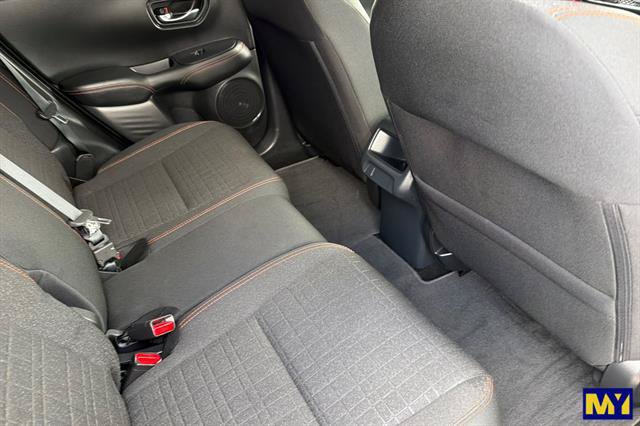 Used 2025 Honda HR-V Sport image 18
