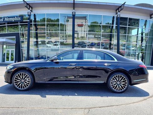 New 2025 Mercedes-Benz S 580 4MATIC Sedan image 2