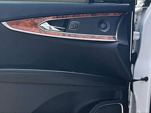 Used 2019 Lincoln Nautilus Reserve AWD/4WD image 19