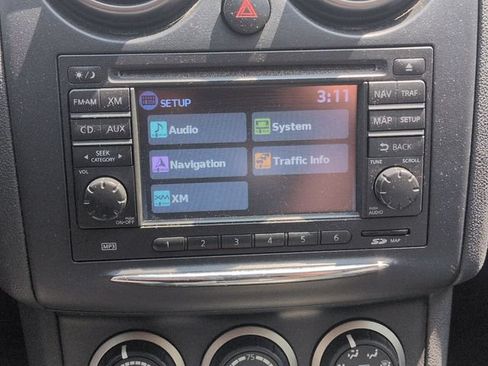 Used 2013 Nissan Rogue SL AWD/4WD image 16
