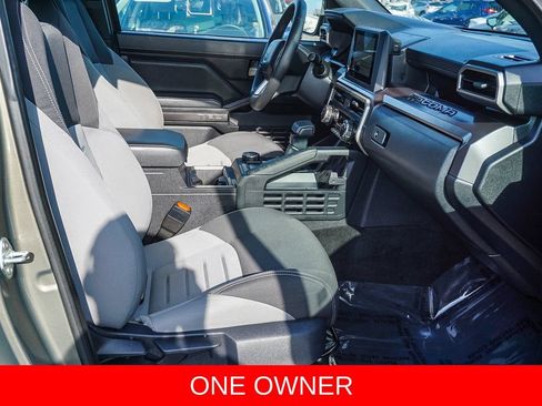 Used 2024 Toyota Tacoma TRD Sport RWD image 12
