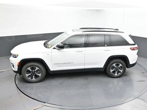 Used 2024 Jeep Grand Cherokee Limited 4xe AWD/4WD image 36