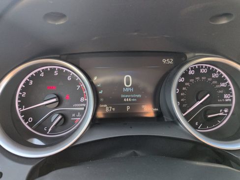 Used 2021 Toyota Camry LE AWD/4WD image 15