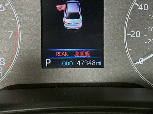 Used 2023 Toyota Corolla LE image 19