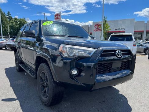 Certified 2022 Toyota 4Runner SR5 Premium w/ Moonroof Package AWD/4WD image 1