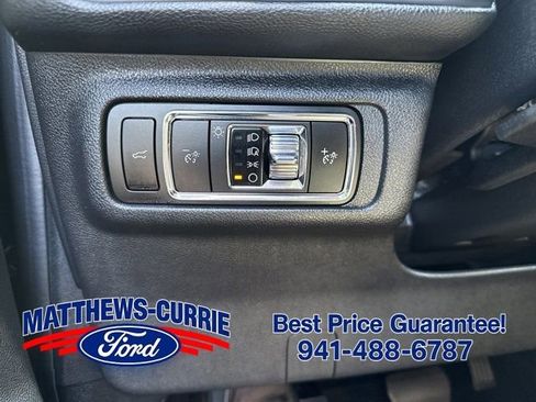 Used 2023 Lincoln Corsair FWD image 25