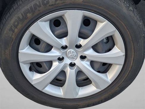 Used 2023 Toyota Corolla LE FWD image 15