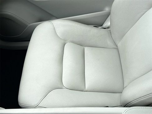 Used 2021 Volvo XC90 T5 Momentum w/ Climate Package image 21