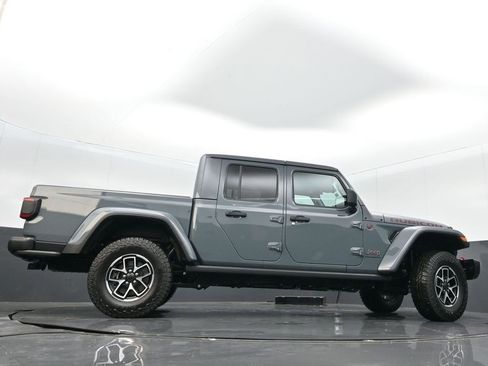 New 2025 Jeep Gladiator Rubicon image 15