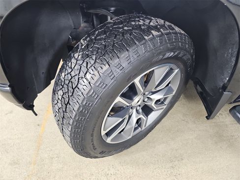 Certified 2020 Chevrolet Silverado 1500 RST w/ RST Value Package image 35