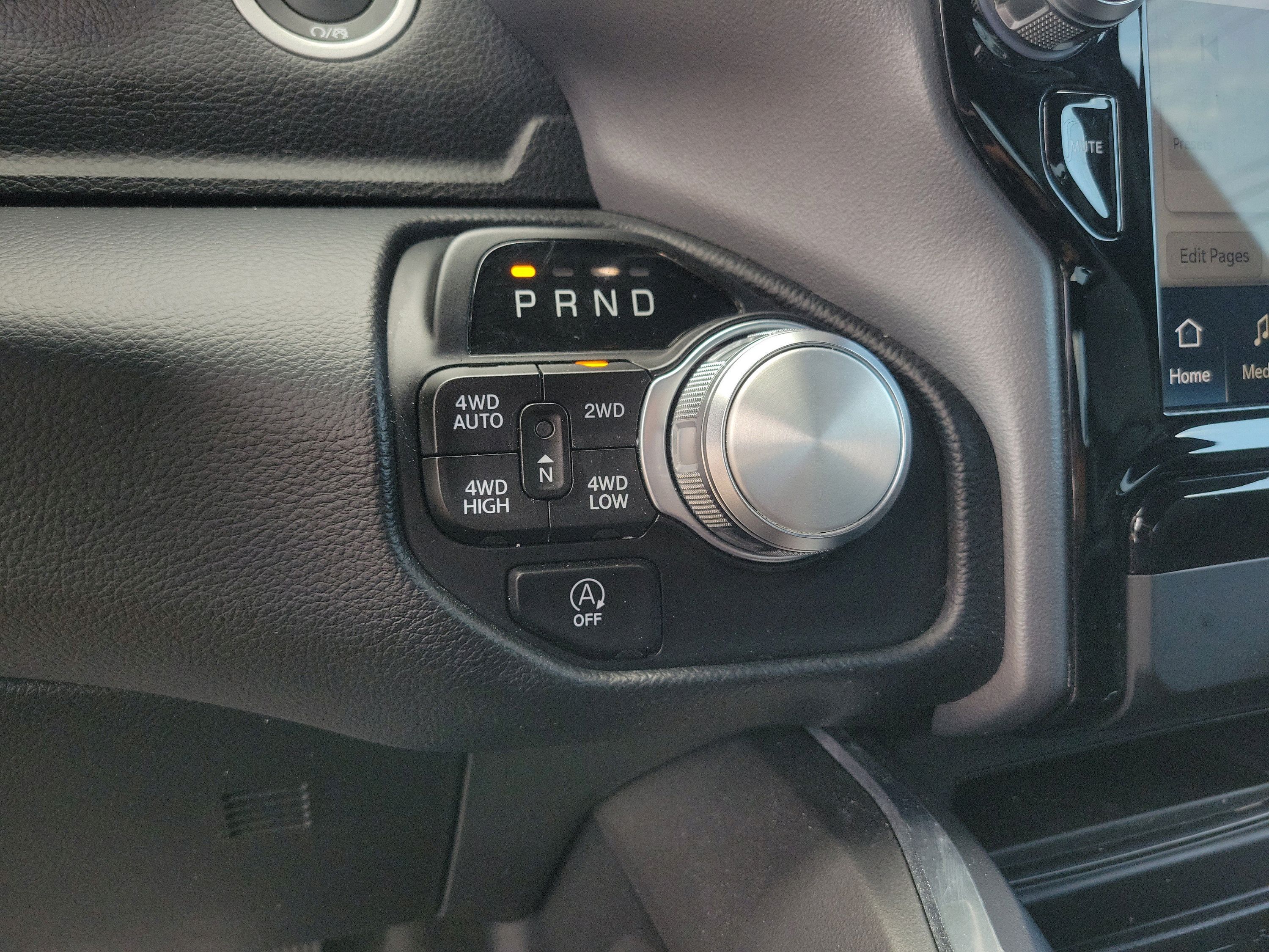 Used 2022 RAM 1500 Laramie AWD/4WD image 21