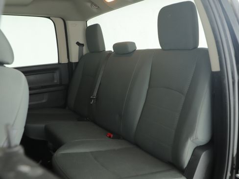 Used 2018 RAM 2500 Tradesman w/ Chrome Appearance Group image 12