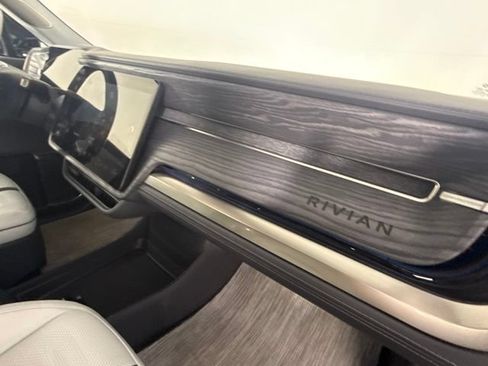 Used 2023 Rivian R1S Adventure AWD/4WD image 41