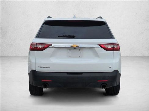 Used 2020 Chevrolet Traverse LT w/ Driver Confidence II Package image 6