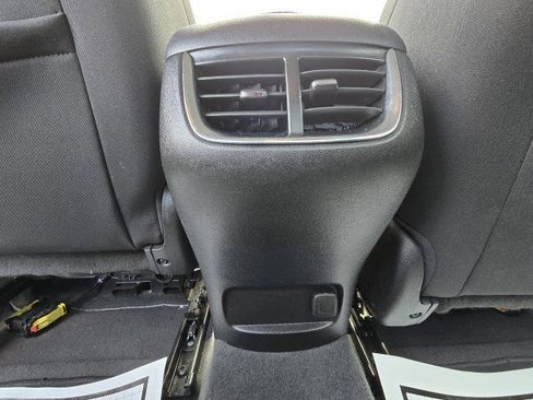 Used 2022 Chevrolet Malibu LT image 12