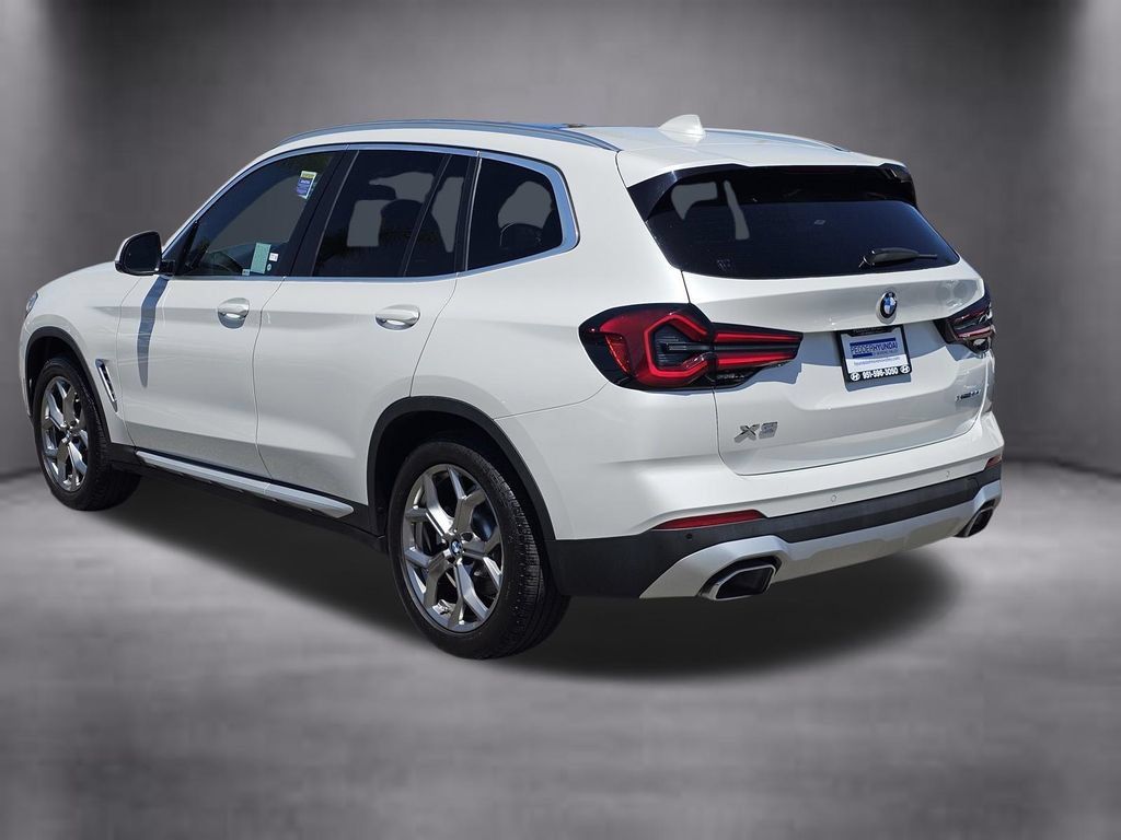 Used 2023 BMW X3 xDrive30i w/ Convenience Package AWD/4WD image 4