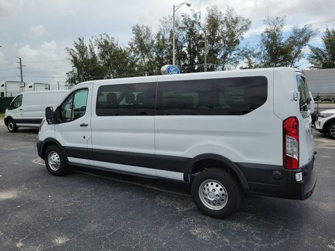 Used 2024 Ford Transit 350 Low Roof AWD image 4