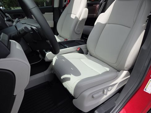 New 2026 Honda Odyssey EX-L image 24