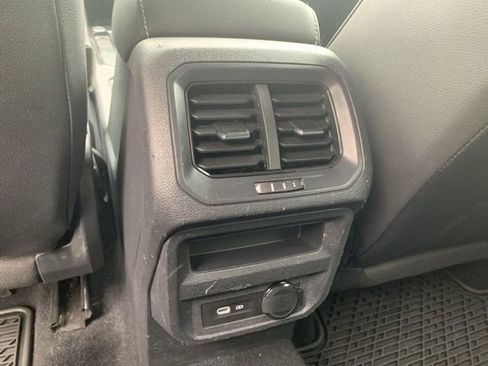 Used 2022 Volkswagen Tiguan SE R-Line FWD image 41