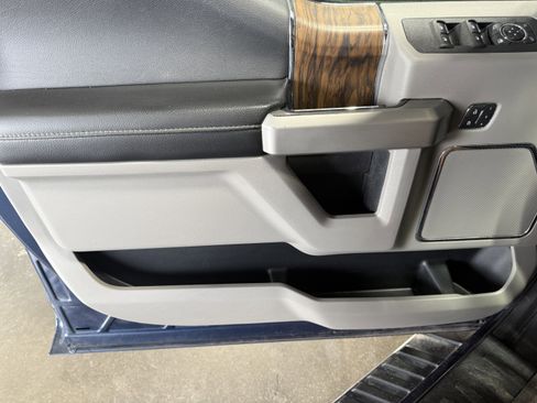 Used 2019 Ford F150 Lariat image 20