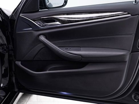 Used 2019 BMW 530i xDrive image 29