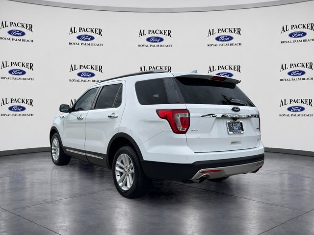 Used 2017 Ford Explorer XLT FWD image 14