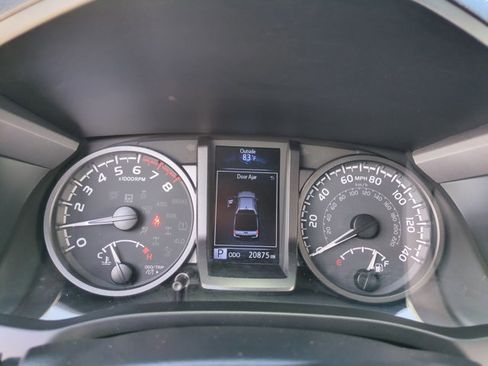 Used 2022 Toyota Tacoma TRD Pro image 11