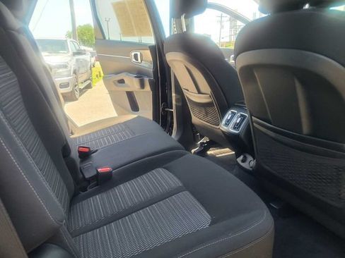 Used 2023 Kia Sorento LX AWD/4WD image 20