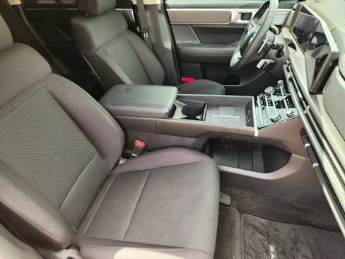 Used 2025 Hyundai Santa Fe SE FWD image 14