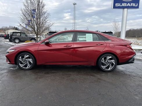 Used 2024 Hyundai Elantra Limited image 7