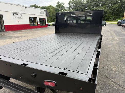 Used 2023 Ford F550 4x4 Regular Cab Super Duty image 12