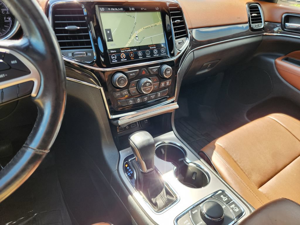 Used 2020 Jeep Grand Cherokee Overland AWD/4WD image 28