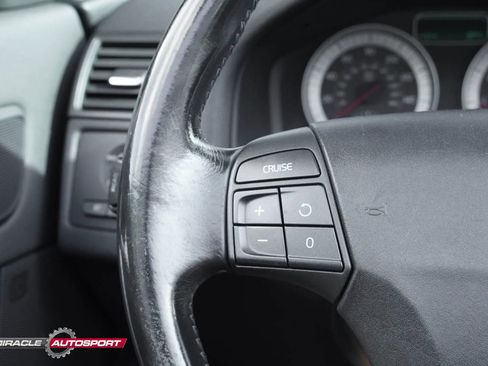 Used 2012 Volvo C70 T5 image 33