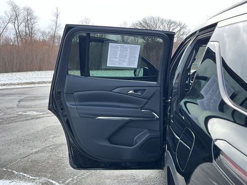 Used 2024 Chevrolet Traverse LT w/ Trailering Package image 32