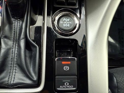 Used 2025 Mitsubishi Eclipse Cross AWD image 36